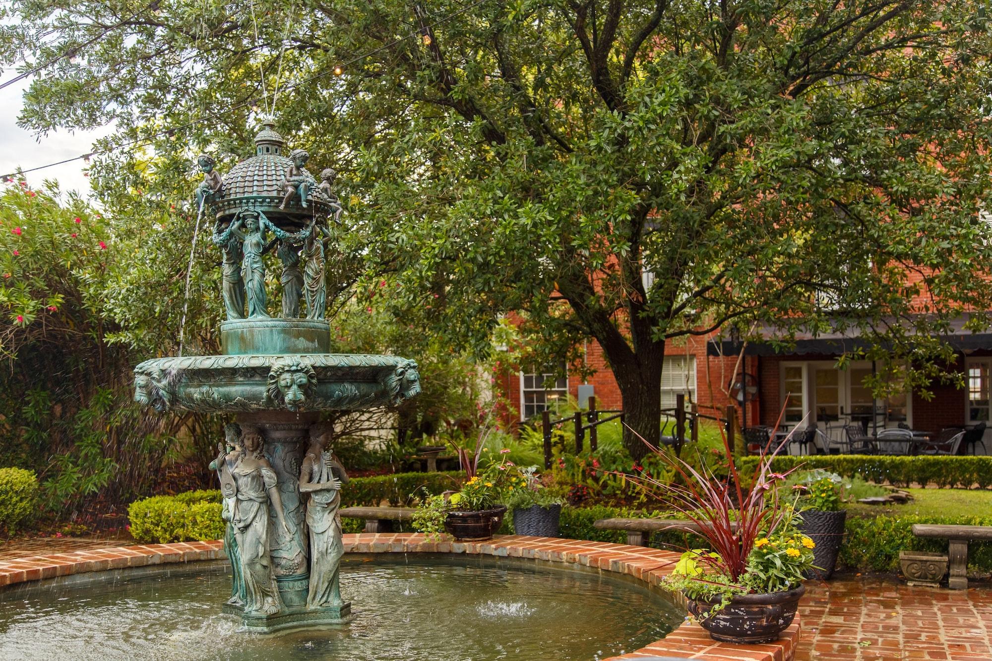 Old Capitol Inn Jackson Exterior photo